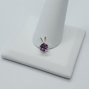 Silver and Amethyst .75ct pendant. NWT!